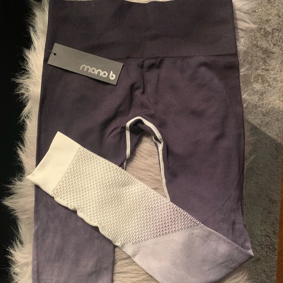 Adorable Mono B Ombré Activewear Leggings
